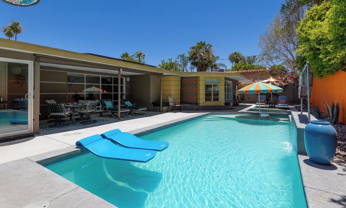 Warm Sands House | Casitas Del Monte - Vibrant Palm Springs Oasis