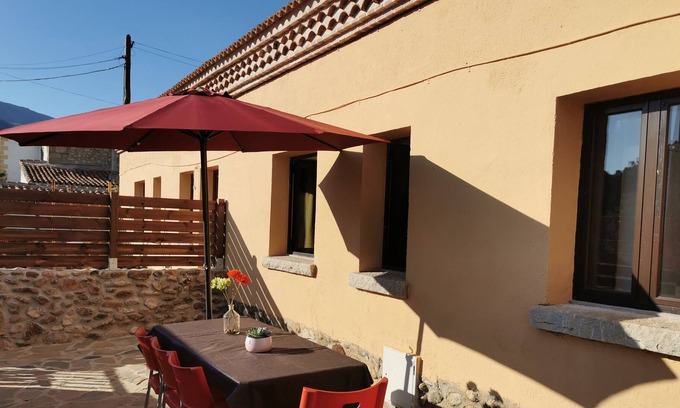 Pinilla del Valle House | CASITAS PINILLA DEL VALLE: Immersion in Nature