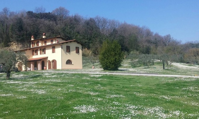Santa Maria a Monte Apartment | Casolare Di Capilato