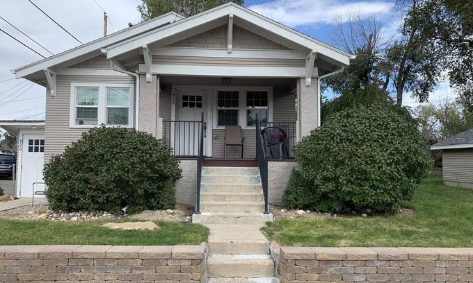 Casper House | Casper's Cozy Craftsman
