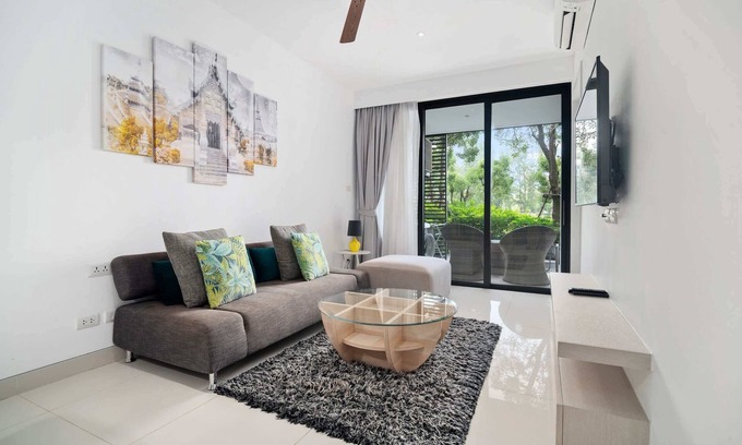 Bang Tao Condo | Cassia Residences 1BR A1 Lake side Ground Floor