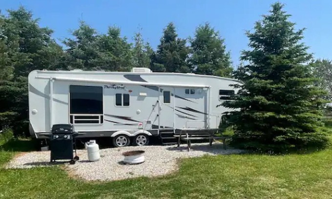 Stokes Bay House | Cast Away @ Cabinco #29