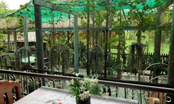 Pak Kret House | Cast Away Homestay