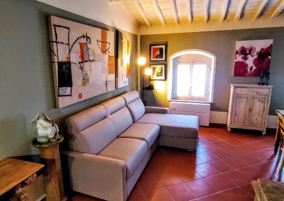 Castelfalfi Apartment | Castelfalfi Art Apartment