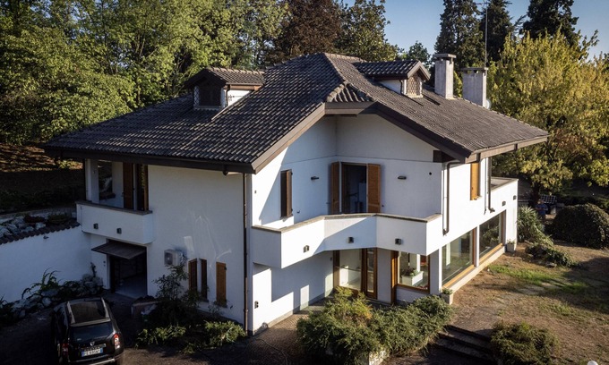Castelletto Monferrato Villa | Castelleto Monferrato Villa with Private Pool and Tennis Court in Wine Region