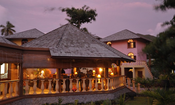 Amitie Hotel | Castello Beach Hotel