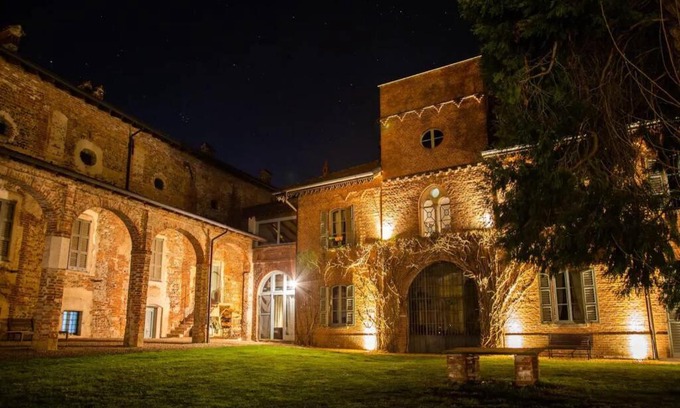 Vaprio d'Agogna Villa | Castello Visconti - Exclusive