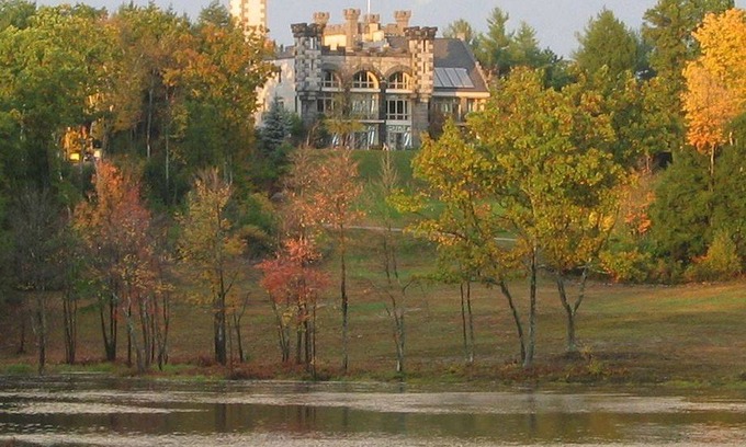 Rindge Other | Castle ∙ 8 bedrooms ∙ 22 guests
