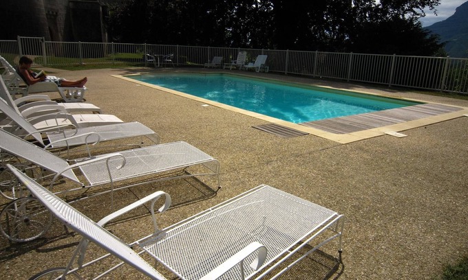 Serrieres-en-Chautagne Other | Castle Apartment in France with Pool