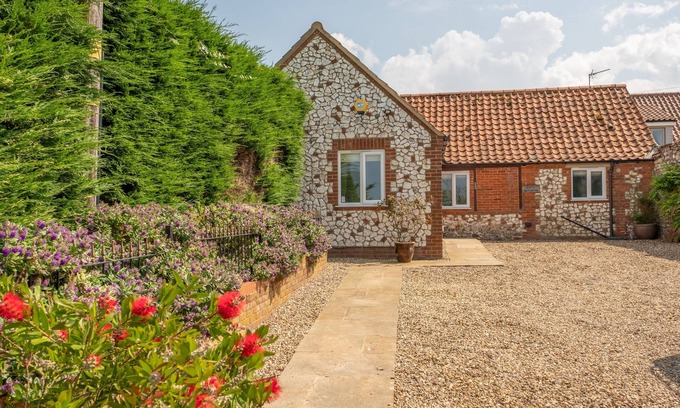 Thornham House | Castle Bungalow, Thornham, Norfolk