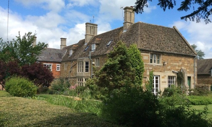 Medbourne Bed & Breakfast | Castle Farm House B&B
