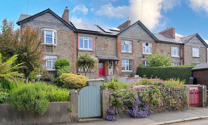 Gulval House | Castle House at Penzance