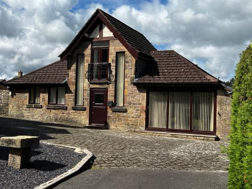 Combs House | Castle House Holiday Home