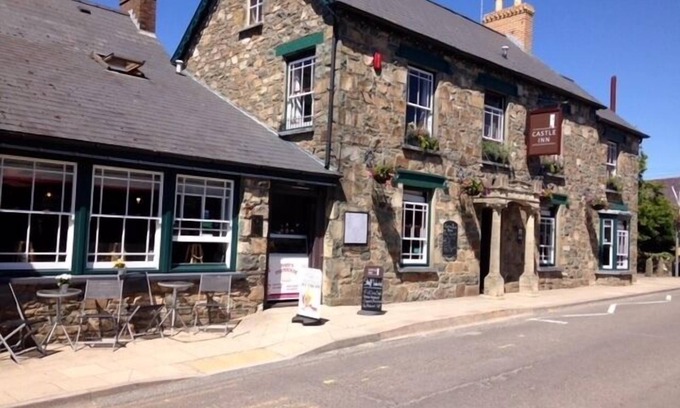 Newport Hotel | Castle Inn