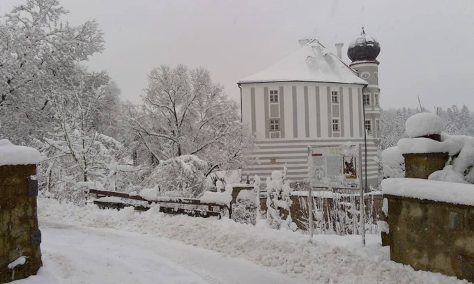 Wenzenbach Other | Castle near Regensburg