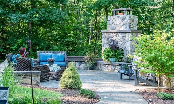 Penn Laird House | Castle on the Hill