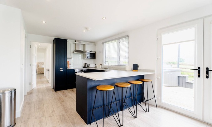 Meigh Ski Chalet | Castle View Chalet by Clonlum Cottages