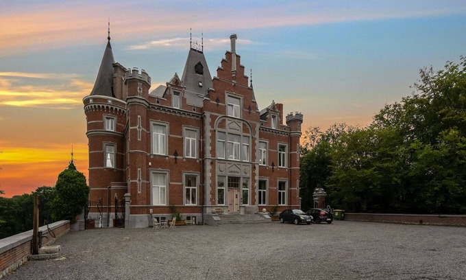 Gesves Other | Castle with wellness and zipline