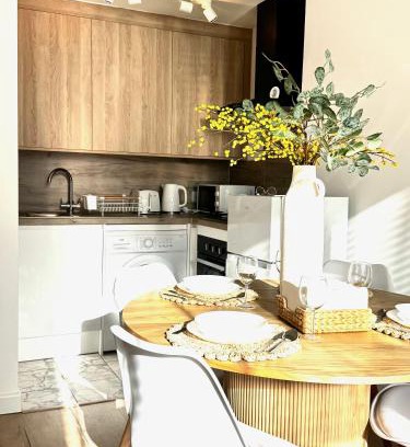 Dumbarton Apartment | Castlegreen Lux Apartment