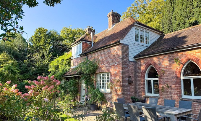 Sedlescombe House | Castlemans Coach House