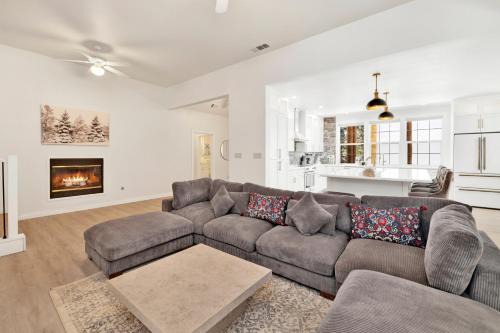 Eagle Mountain Estates House | Castlewood Retreat #2524