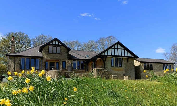 Thornton-in-Craven House | Castleys