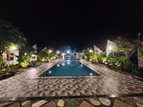 Cat Hai Boat Rental | Cat Ba Serena Homestay And Swimming Pool
