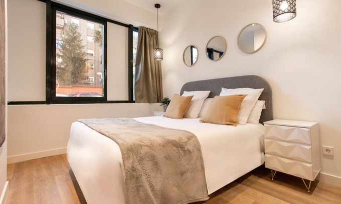 Adelfas Apartment | Catalina 011 apartment in Madrid