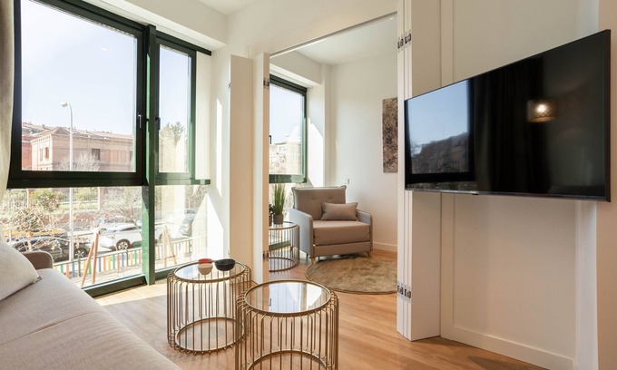 Pacifico Apartment | Catalina 104 apartment in Madrid