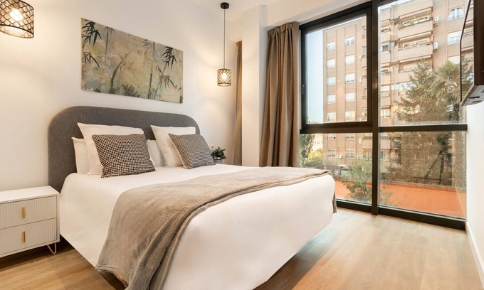 Adelfas Apartment | Catalina 115 apartment in Madrid