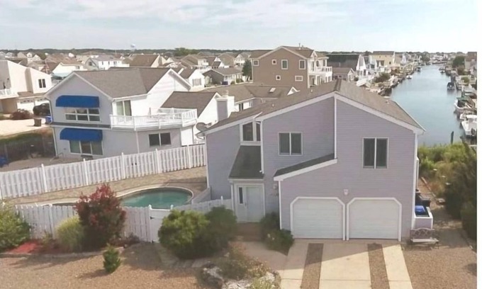 Beach Haven West House | Catch the "Shore Thing" in Beach Haven West