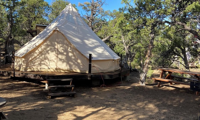 Duchesne RV Rental | Catch your breath in the beauty of Hope Acres