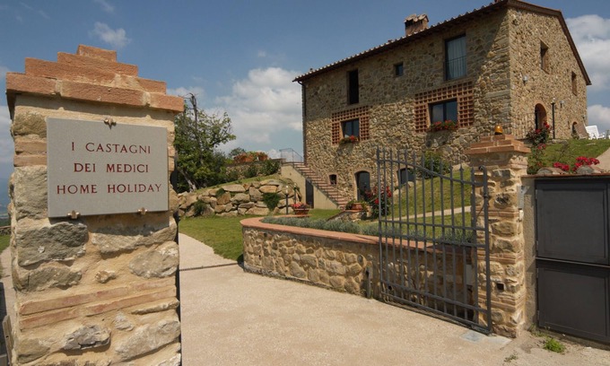 Borgo San Lorenzo Apartment | Catherine - THE CHESTNUTS OF THE DOCTORS.