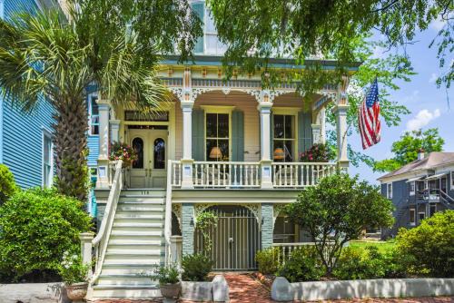 Historic Downtown Savannah Bed & Breakfast | Catherine Ward House Inn