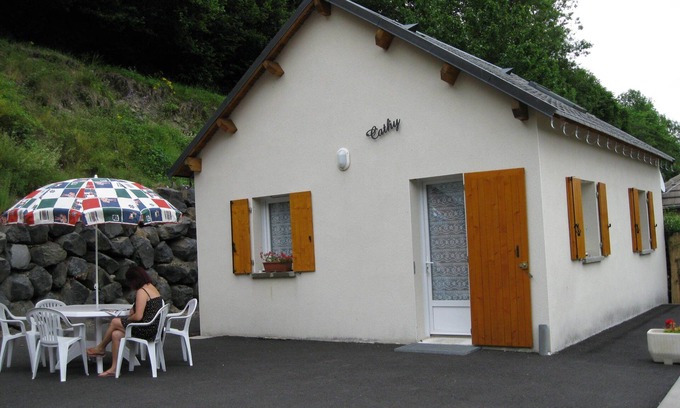 Laveissiere Ski Chalet | Cathy Chalet very comfortable