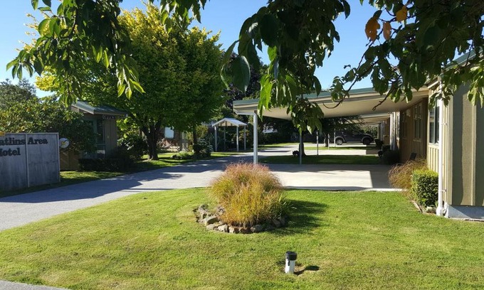 Owaka Hotel | Catlins Area Motel