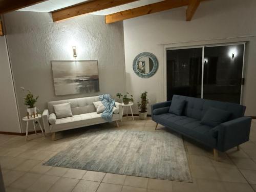 Pretoria House | Catrachos Place