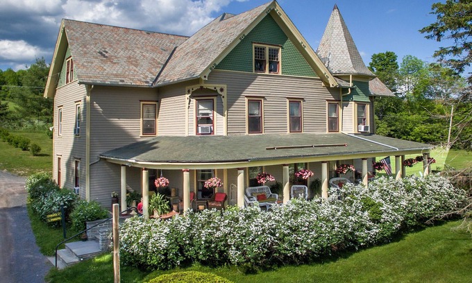 Margaretville Bed & Breakfast | Catskill Victorian Inn with spectacular mouuntain views, fireplace, and hot tub