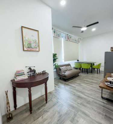 Pusat Komersil Lee Ling Apartment | Catus Theme Walk Up Apartment Matang