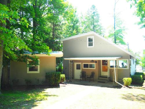 Honor House | Cavalier Cottage - Private Lakefront W Kayaks!