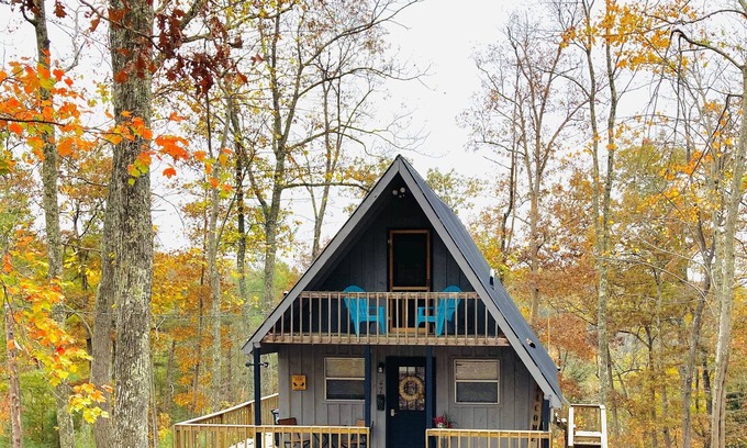 Wellington Cabin | Cave Run Red River Gorge Cabin