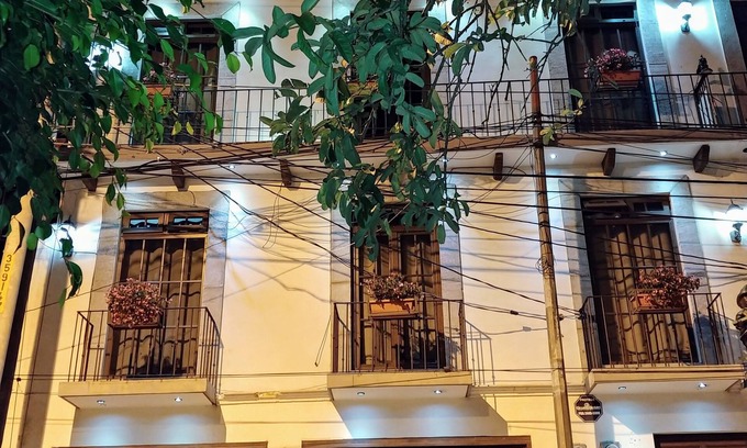 Zona 16 House | Cayalito Apart