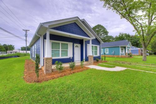 Cayce House | Cayce Sister Houses-Sleeps 14