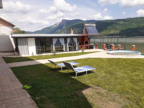 Dubova House | Cazanele Dunarii "La Cumatru"