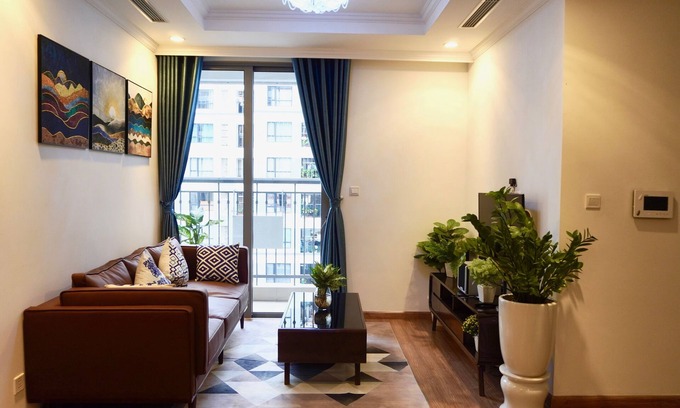 Hai Ba Trung Apartment | CDCAS cozy modern 2 bedroom service apartment PARKHILL Vinhomes Times City