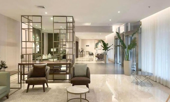 Mabolo Condo | Cebu Spacious One Bedroom Luxury Apartment with Balcony & High-speed Internet