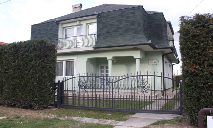 Zalakaros Apartment | Cedar Apartment 2 - One Bedroom Apartment, Sleeps 4