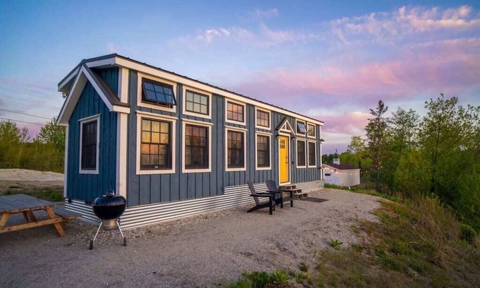 New Gloucester Apartment | Cedar Brook Cabin - a modern tiny house in Maine