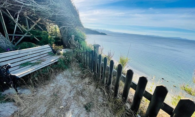 Savary Island Ski Chalet | Cedar Cabin on Savary!