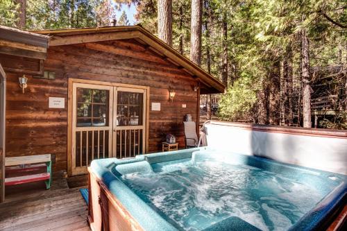 North Wawona House | Cedar Chalet